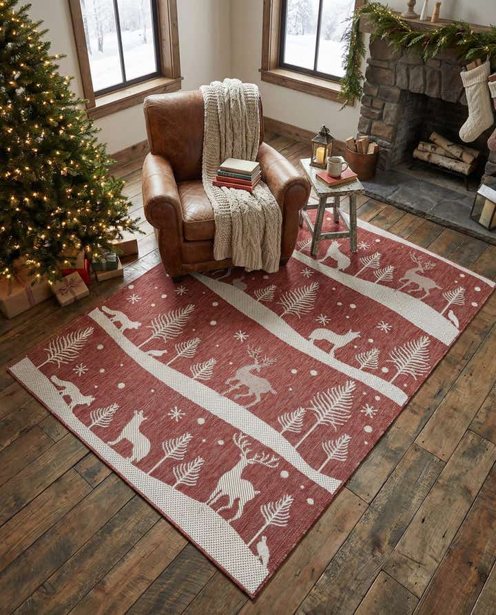 5' 3 x 8' Easy-Clean Holiday Indoor / Outdoor Rug