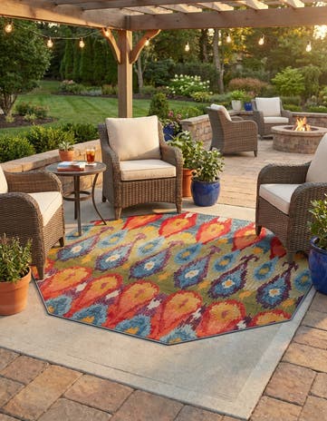5' 3 x 5' 3 Easy-Clean Modern Indoor / Outdoor Octagon Rug