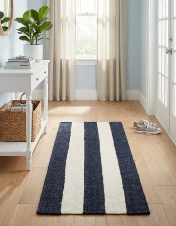 2' x 6' 1 Hand Woven Jill Zarin Hamptons Runner Rug