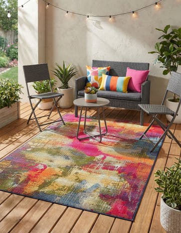 4' x 6' Easy-Clean Modern Indoor / Outdoor Rug