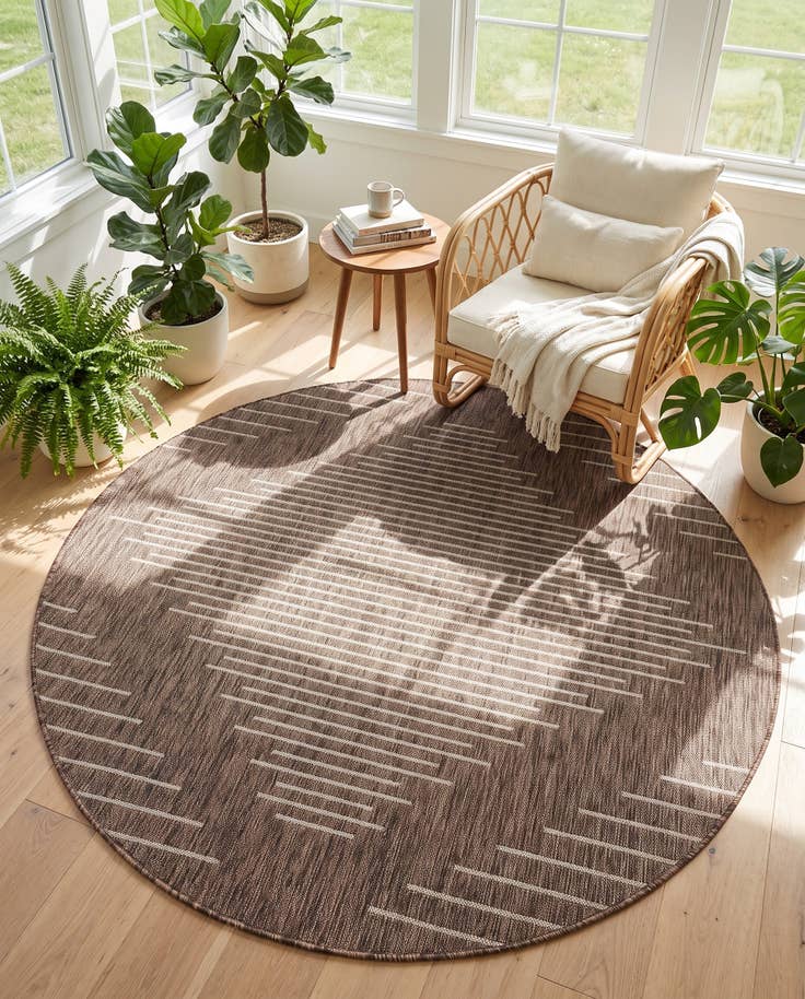 Detail image of 6' x 6' Easy-Clean Modern Indoor / Outdoor Round Rug