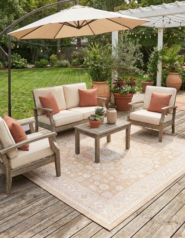 7' 10 x 7' 10 Easy-Clean Aztec Indoor / Outdoor Square Rug