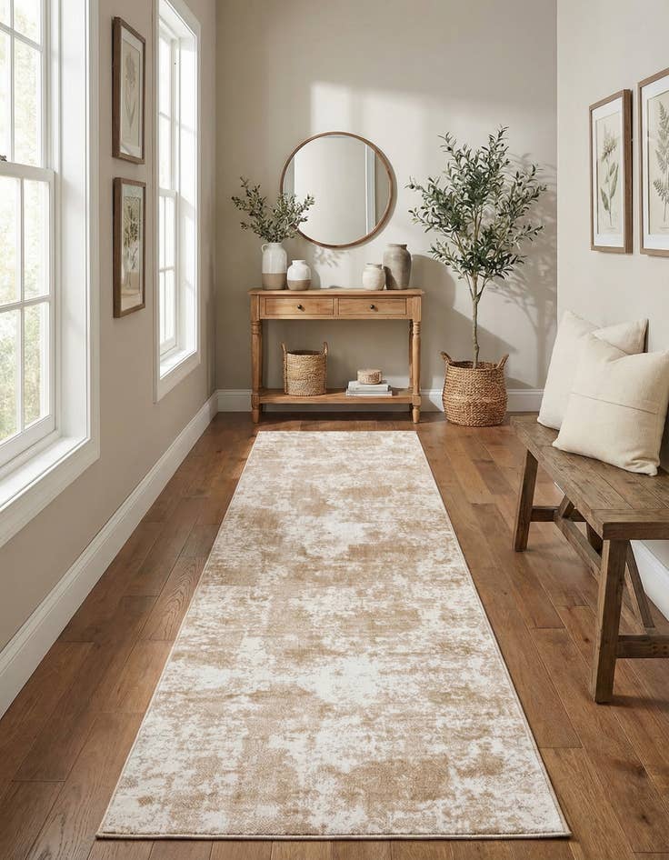 Detail image of  2' 7 x 14' Aurora Runner Rug