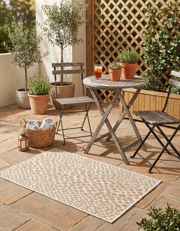 2' x 3' Easy-Clean Jill Zarin Cape Town Indoor / Outdoor Rug