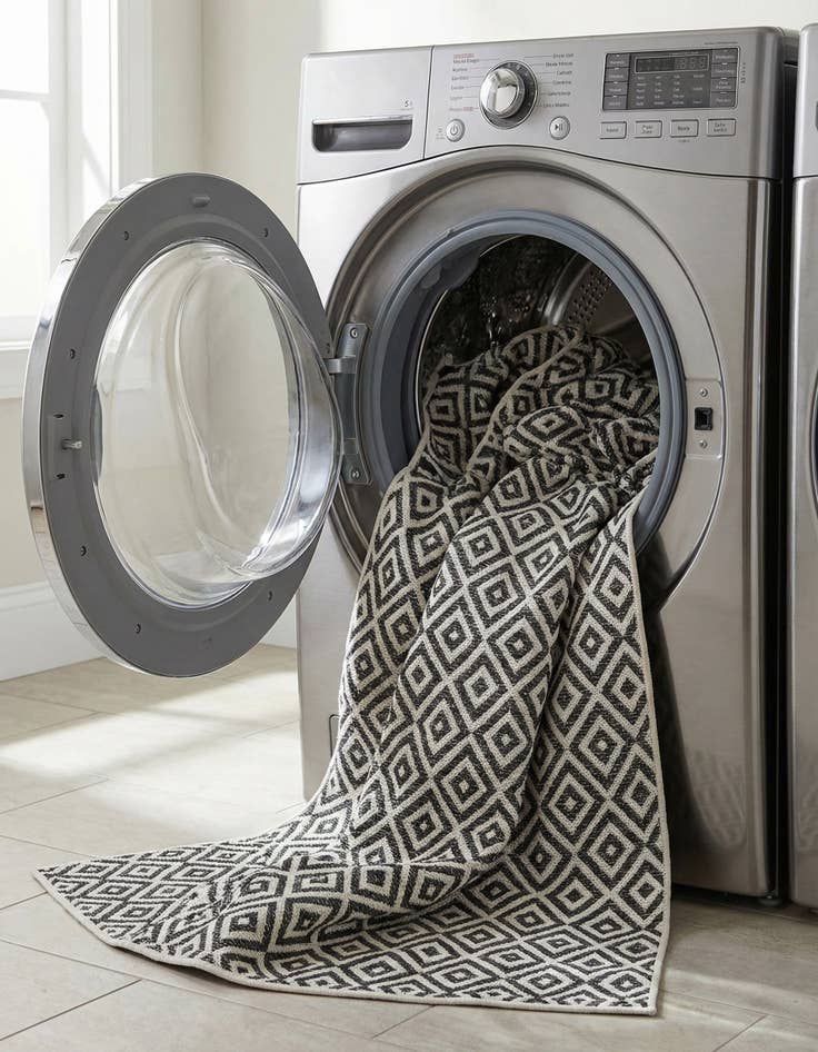 Detail image of 7' x 10'  Washable Jill Zarin Costa Rica Indoor / Outdoor Rug