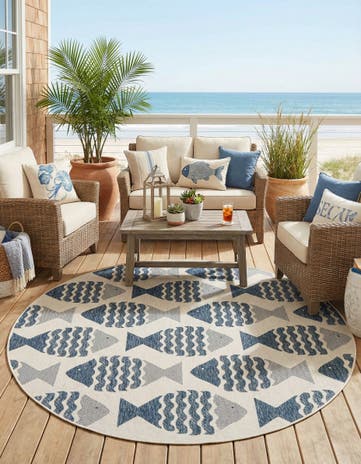 7' 10 x 7' 10 Easy-Clean Coastal Indoor / Outdoor Round Rug