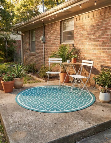 Teal Easy-Clean Trellis Indoor / Outdoor Round Rug