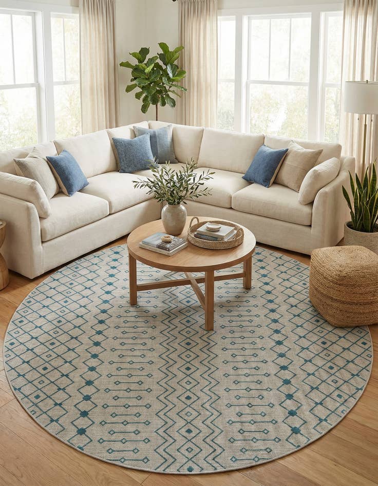 Detail image of 13' x 13'  Washable Trellis Indoor / Outdoor Round Rug