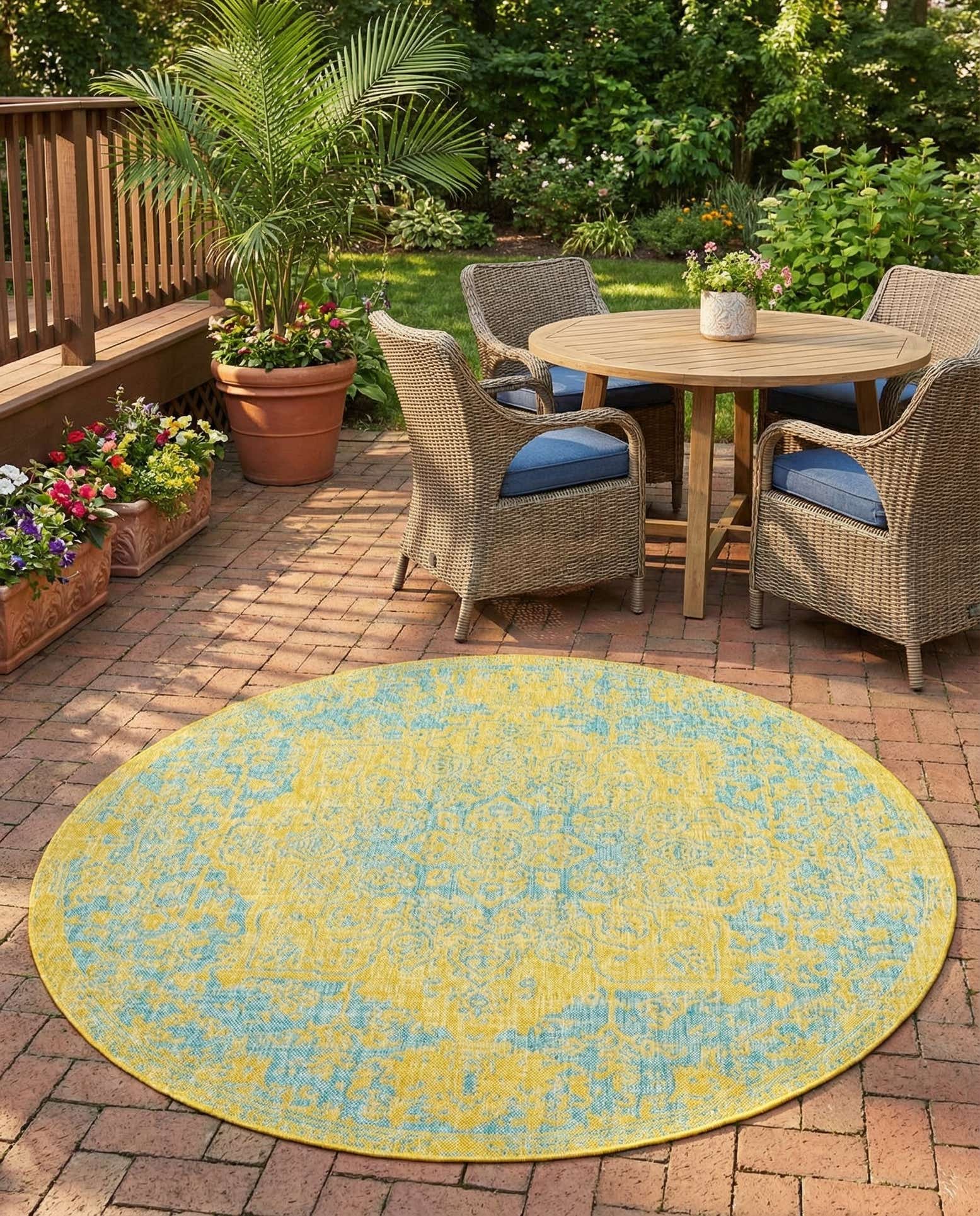 6' 7 x 6' 7 Easy-Clean Jill Zarin Dubai Indoor / Outdoor Round Rug