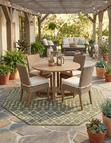 Green Easy-Clean Lattice Indoor / Outdoor Octagon Rug