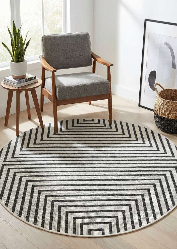 4' x 4' Easy-Clean Modern Indoor / Outdoor Round Rug