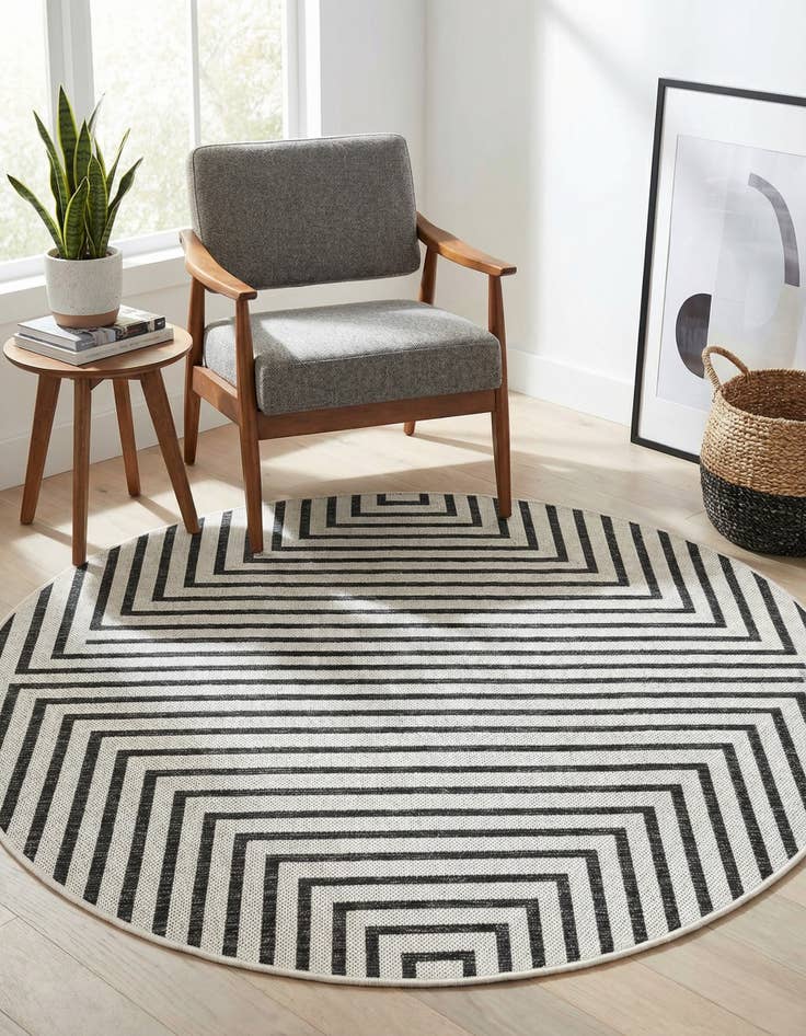 Detail image of 4' x 4' Easy-Clean Modern Indoor / Outdoor Round Rug