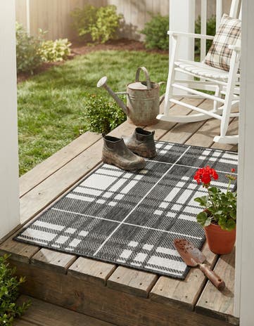 Black and White Easy-Clean Checkered Indoor / Outdoor Rug