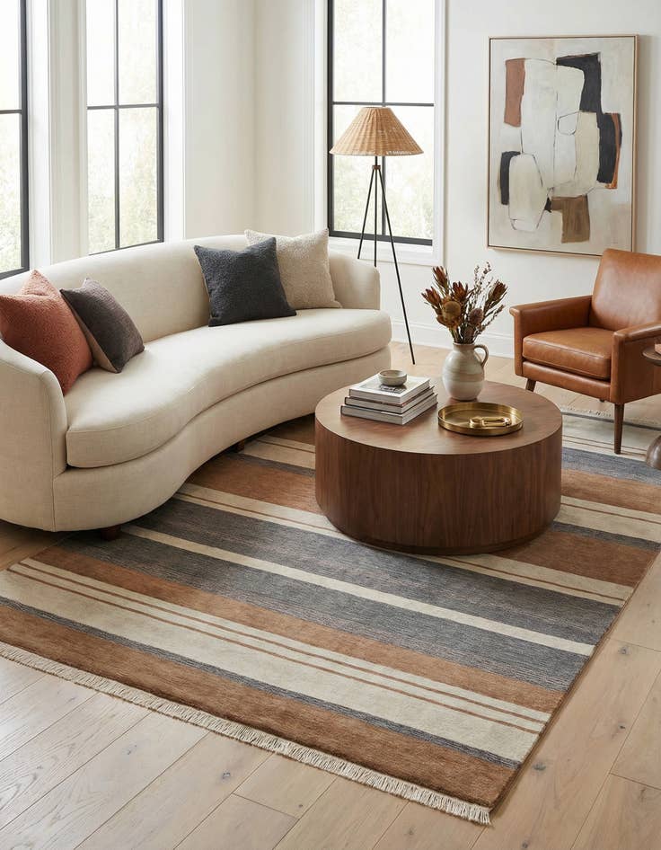 Detail image of 6' 6 x 9' 9  Hand Knotted Darya Wool Rug