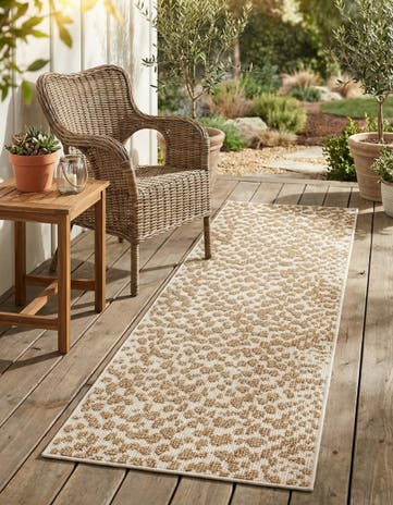 Beige Easy-Clean Safari Indoor / Outdoor Runner Rug