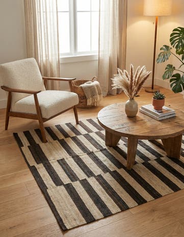 4' 3 x 5' 8 Hand Woven Kilim Modern Wool Rug