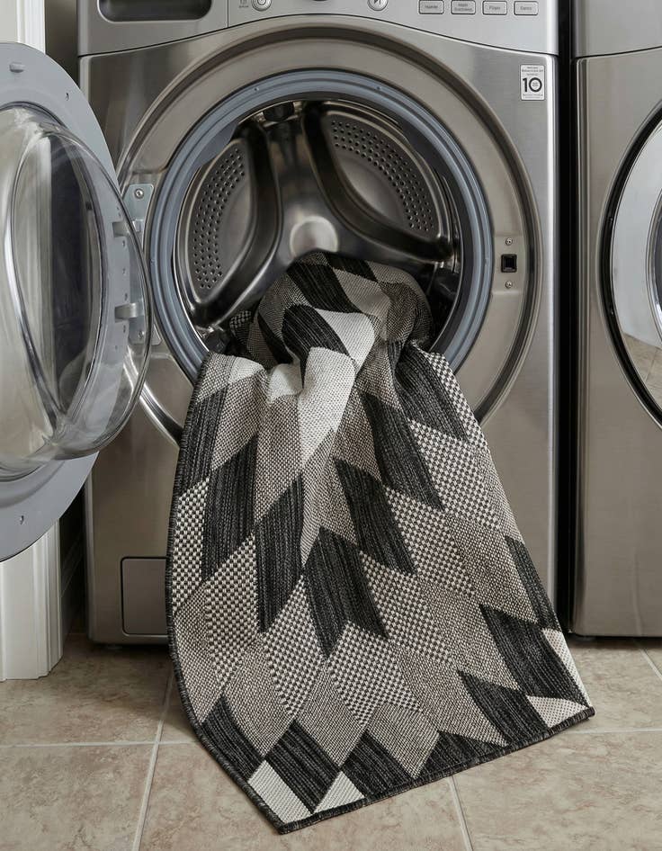 Detail image of 2' x 5' 3  Washable Modern Indoor / Outdoor Runner Rug