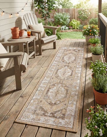 2' x 8' Easy-Clean Traditional Indoor / Outdoor Runner Rug