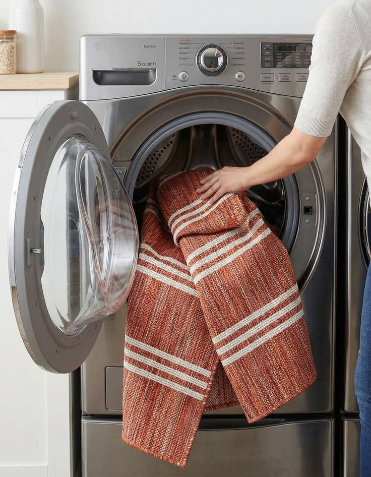 Detail image of 3' x 5' 3  Washable Jill Zarin Anguilla Indoor / Outdoor Rug