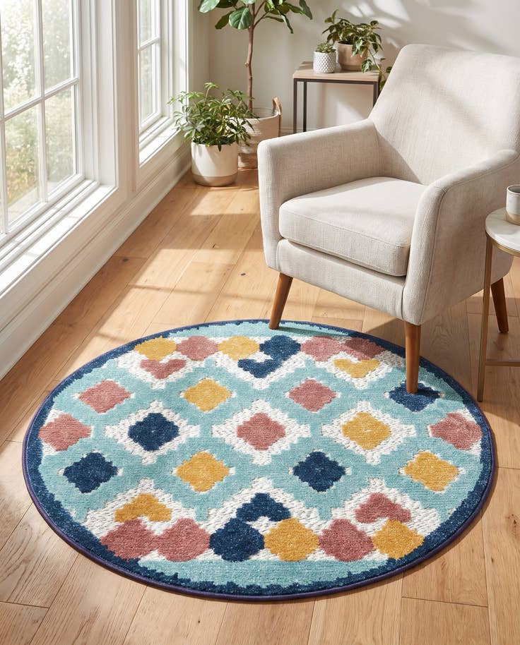 Detail image of 3' 3 x 3' 3 Easy-Clean Belize Indoor / Outdoor Round Rug