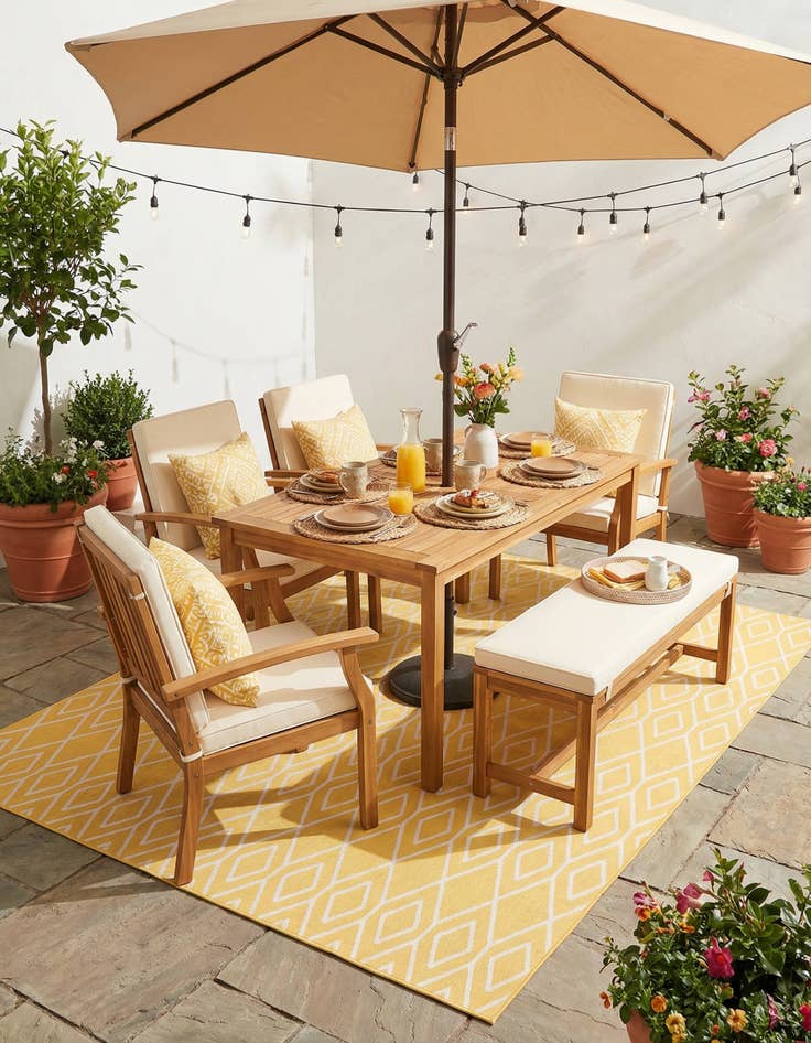 Detail image of 7' x 10' Easy-Clean Jill Zarin Turks and Caicos Indoor / Outdoor Rug