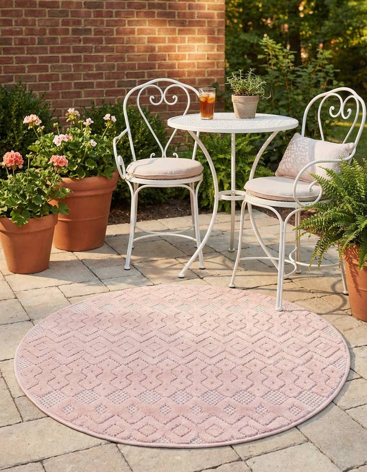Detail image of 3' x 3' Easy-Clean Trellis Textured Indoor / Outdoor Round Rug