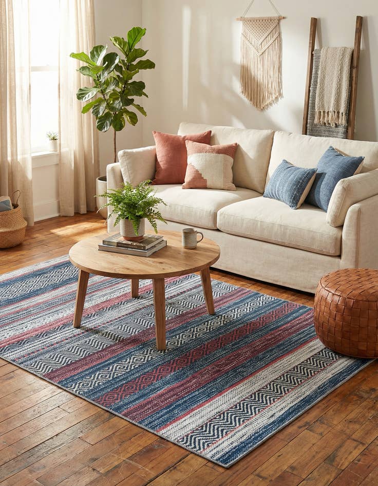 Detail image of 4' x 6'  Washable Yara Rug