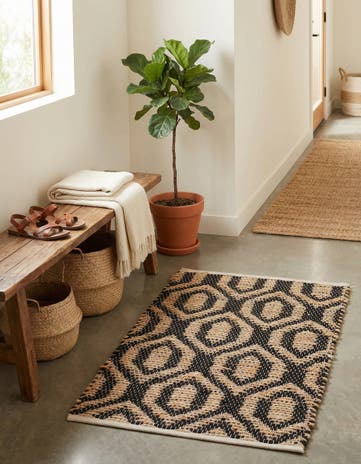 2' x 3' 1 Hand Woven Chindi Jute Rug