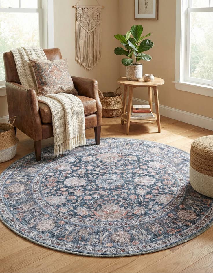 Detail image of 4' x 4' Yara Round Rug