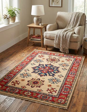 2' 8 x 4' 1 Hand Knotted Kazak Rug