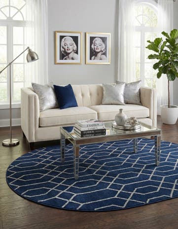 5' 3 x 8' Marilyn Monroe&trade; Glam Trellis Oval Rug