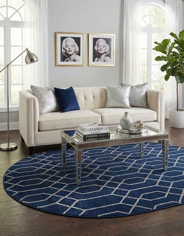 5' 3 x 8' Marilyn Monroe™ Glam Trellis Oval Rug