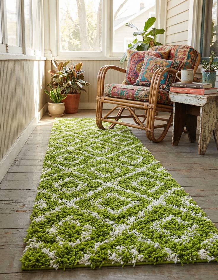 Detail image of  2' x 6' Lattice Shag Runner Rug