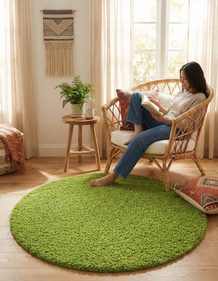 Detail image of 5' 3 x 5' 3 Solid Shag Round Rug