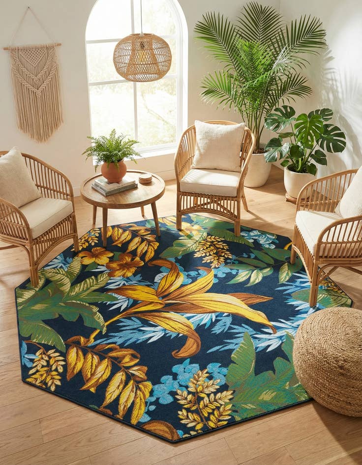 Detail image of 7' 10 x 7' 10 Easy-Clean Botanical Indoor / Outdoor Octagon Rug