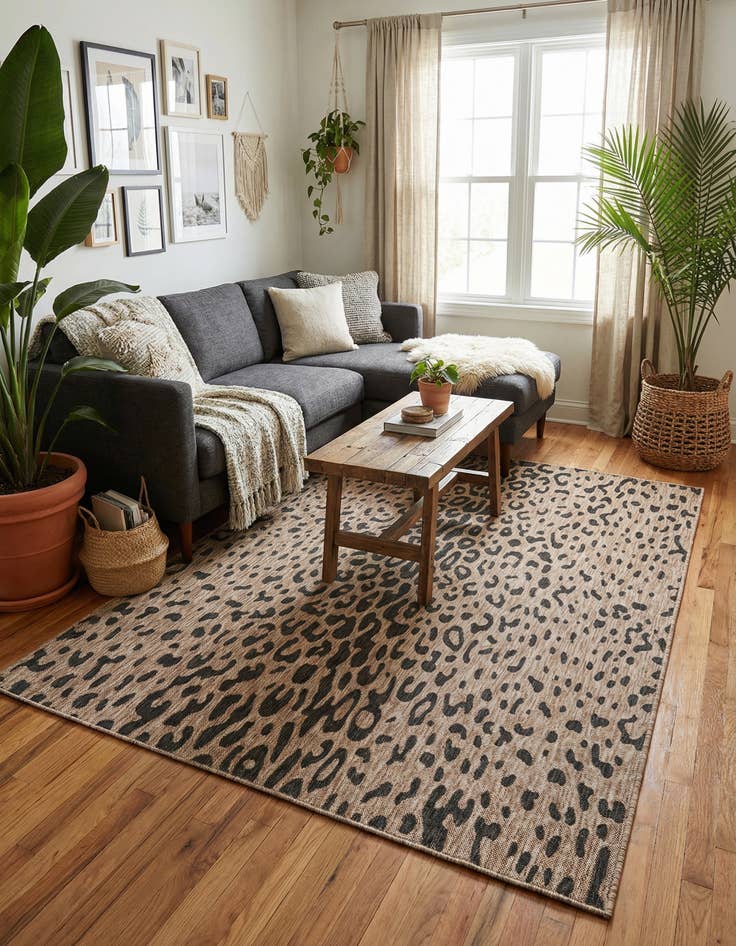 Detail image of  7' x 10'  Washable Safari Indoor / Outdoor Rug