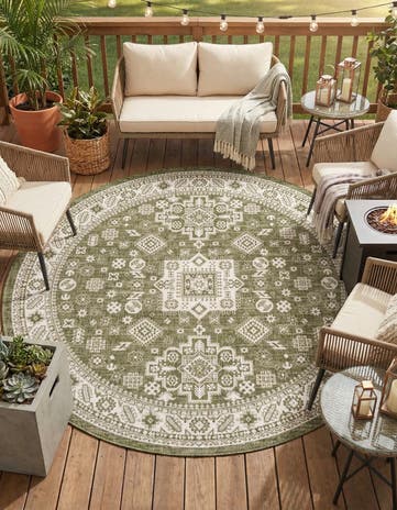 10' x 10' Easy-Clean Aztec Indoor / Outdoor Round Rug