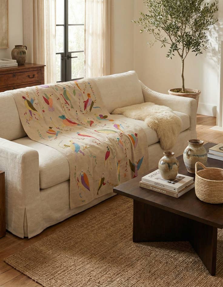 Detail image of 5' 6 x 7' 7  Hand Woven Kilim Suzani Wool Rug