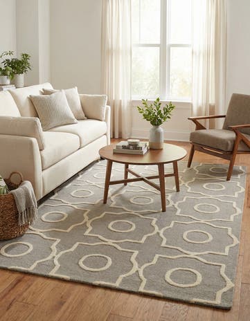 4' 11 x 7' 11 Luna Rug