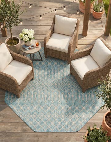 5' 3 x 5' 3 Easy-Clean Lattice Indoor / Outdoor Octagon Rug