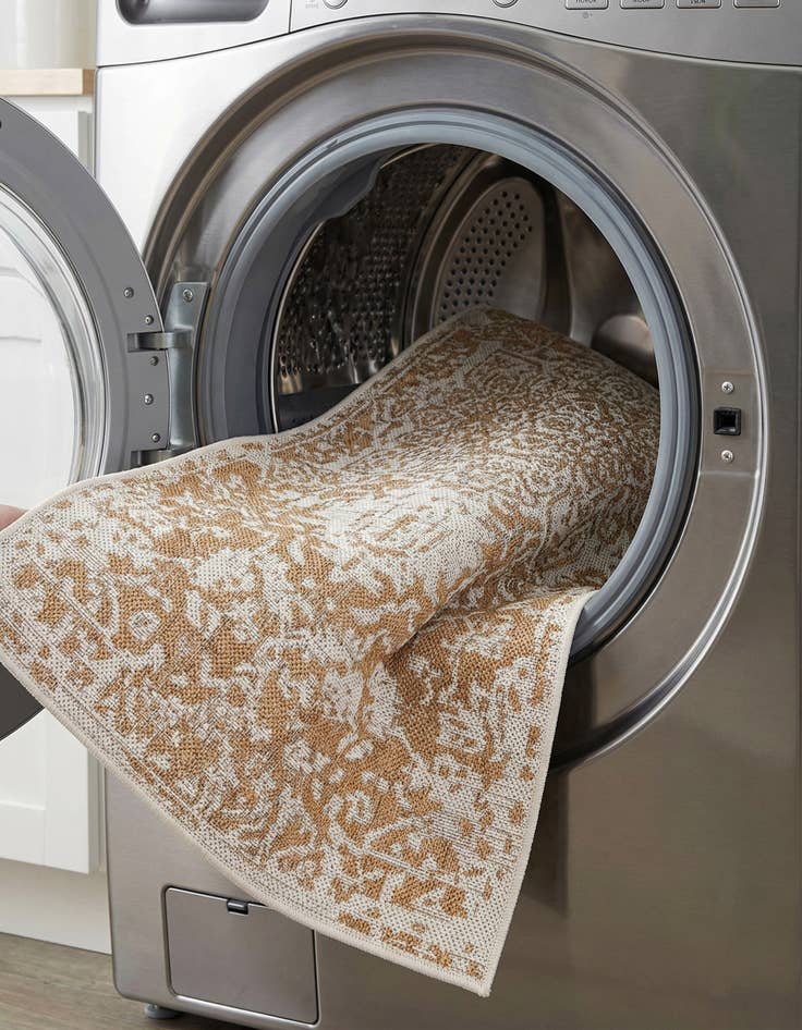 Detail image of 2' x 6'  Washable Jill Zarin Dubai Indoor / Outdoor Runner Rug