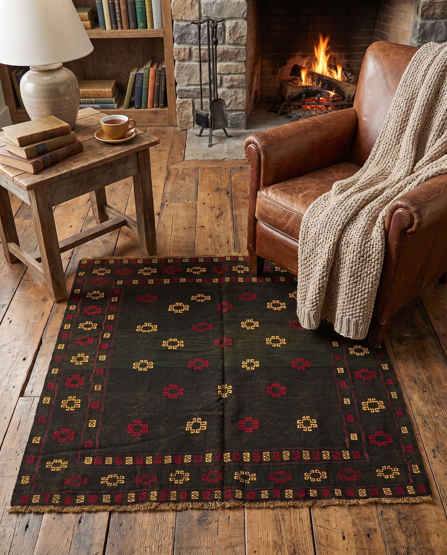 130cm x 135cm Hand Knotted Sumak Wool Square Rug