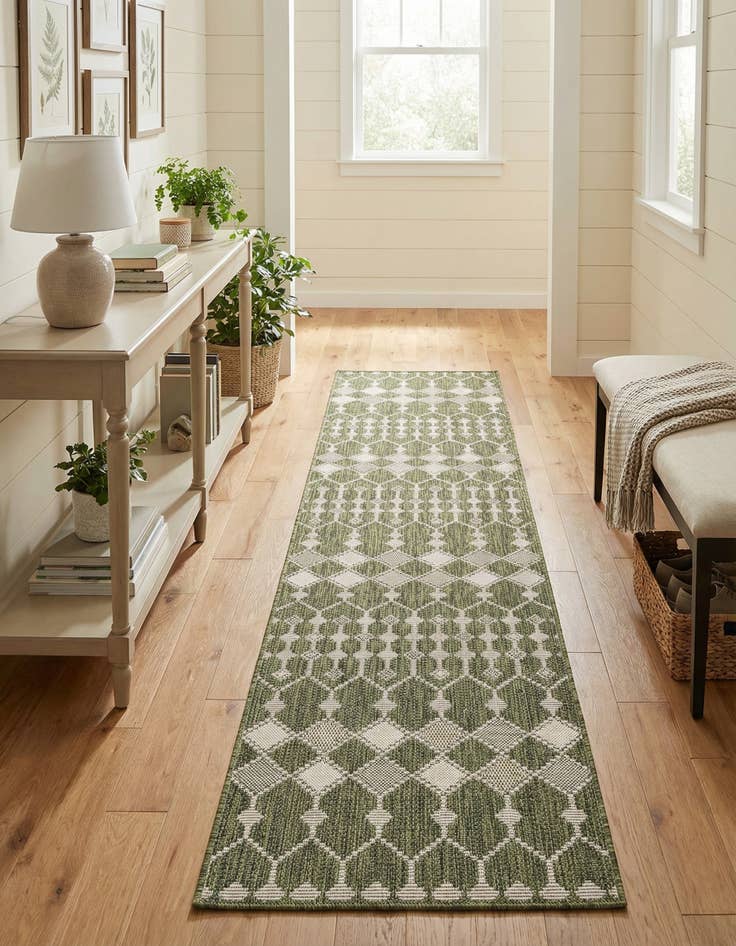 Detail image of 2' 7 x 10'  Washable Trellis Indoor / Outdoor Runner Rug