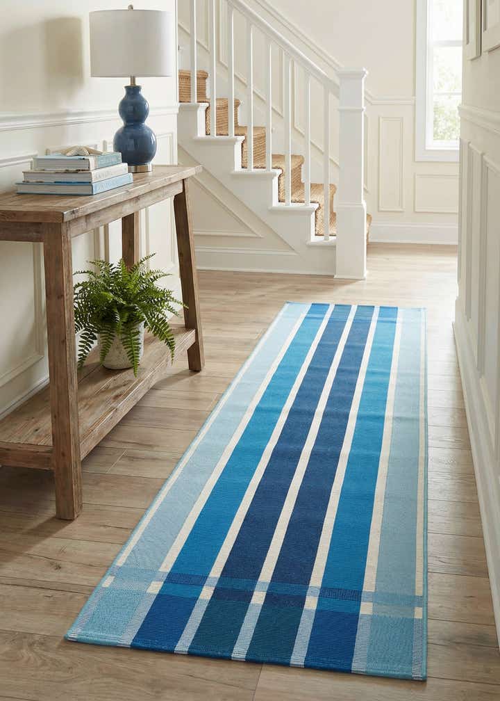 2' x 6' Easy-Clean Striped Indoor / Outdoor Runner Rug