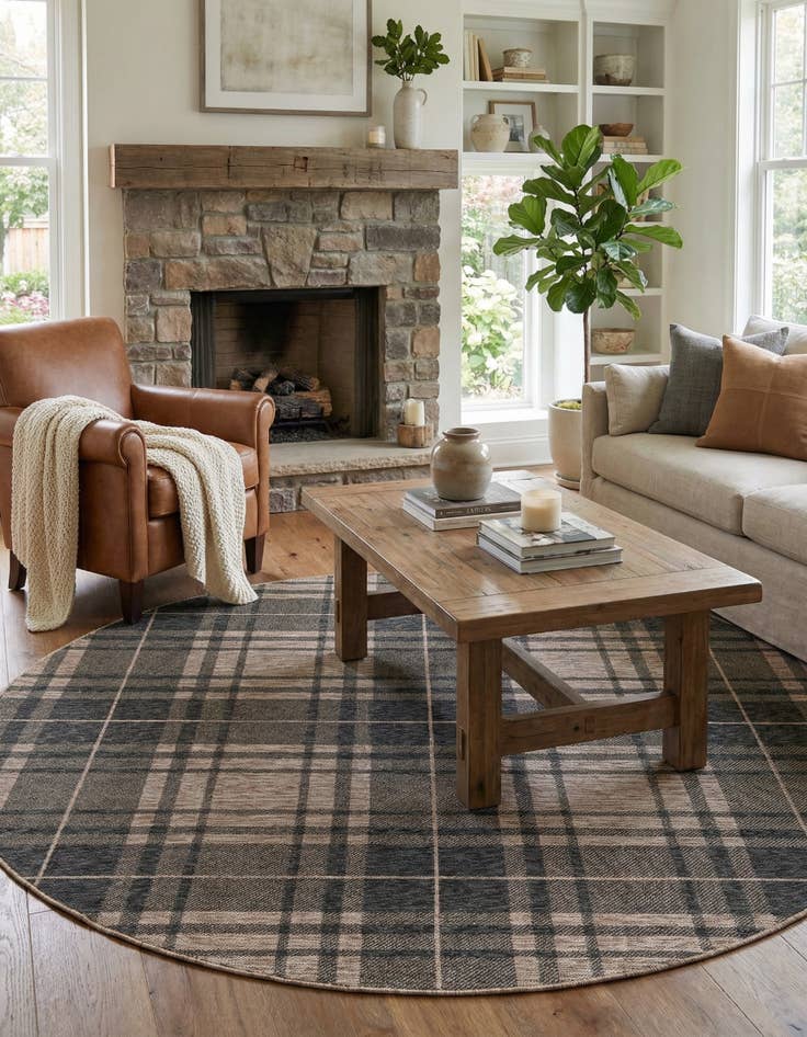 Detail image of  7' 10 x 7' 10  Washable Checkered Indoor / Outdoor Round Rug