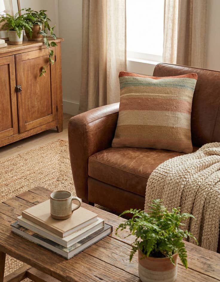 Detail image of 1' 5 x 1' 6  Hand Woven Pillow Wool Square Rug