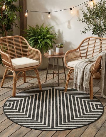 4' x 4' Easy-Clean Modern Indoor / Outdoor Round Rug
