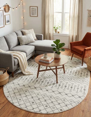 7' 10 x 10' Moroccan Trellis Oval Rug