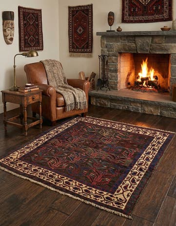 4' 2 x 4' 3 Saudjboulag Square Rug