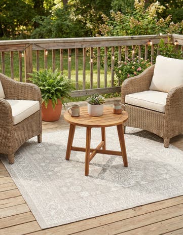 5' 3 x 5' 3 Easy-Clean Aztec Indoor / Outdoor Square Rug